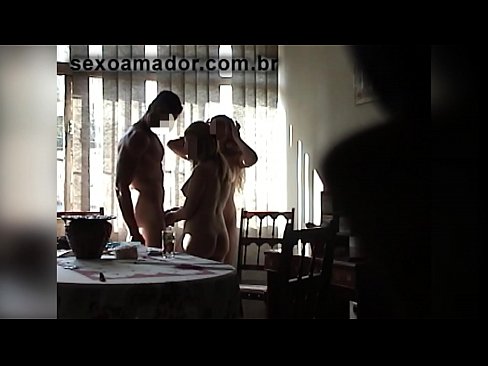❤️ جنسی دوست ایک دیو آدمی اور اس کے ساتھ ایک تھریسم کو مدعو کرتے ہیں۔ مقعد فحش